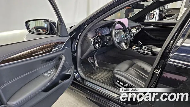 BMW 5 Series (G30) id 2680667 из Кореи 11