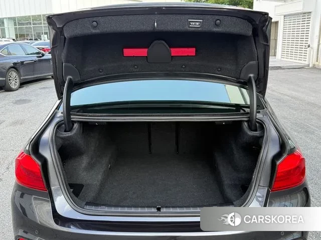 BMW 5 Series (G30) id 3060182 из Кореи 11