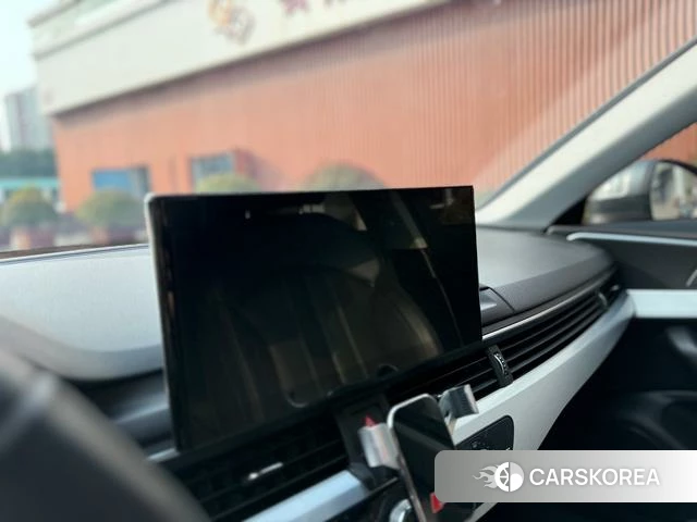 Audi A4L id 4313718 из Китая 11