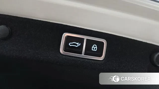 Hyundai Grandeur (GN7) id 3664318 из Кореи 11