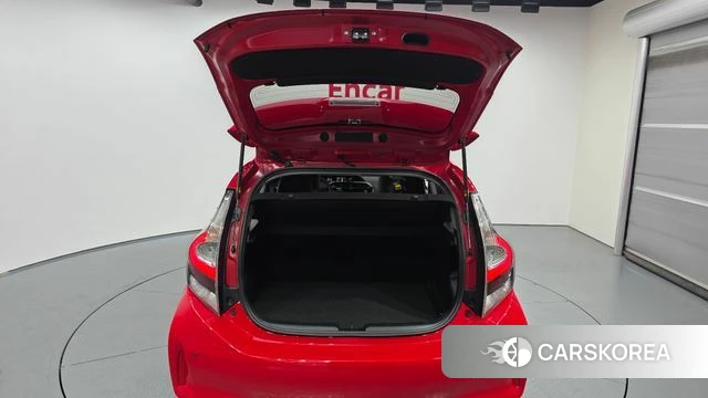 Toyota Prius C id 4464799 из Кореи 11