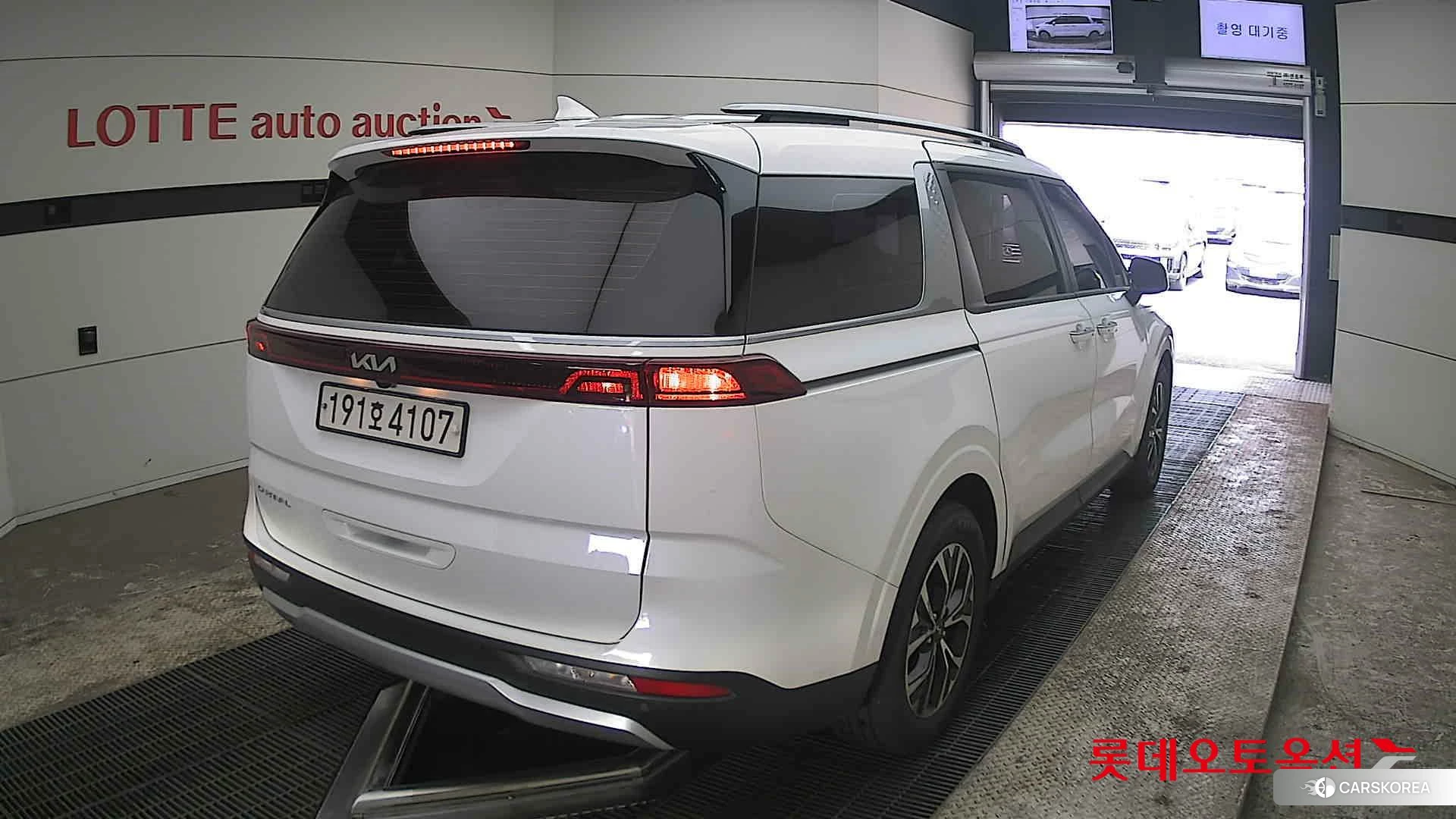 Kia Carnival id 3888419 из Кореи 11