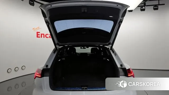 Audi e-Tron id 3264502 из Кореи 11