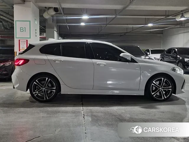 BMW 1 Series (F40) id 3021368 из Кореи 11