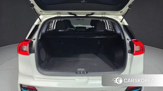 Kia Niro EV id 4202901 из Кореи 11