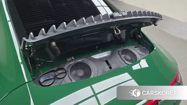 Porsche 911(992) id 3700885 из Кореи 11