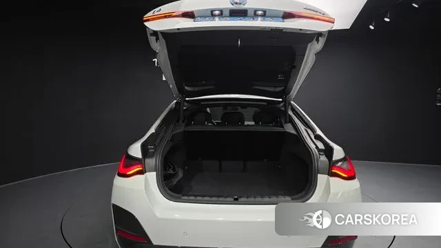 BMW i4 id 3517608 из Кореи 11