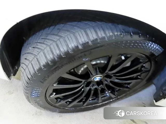 BMW 5 Series (G30) id 3402671 из Кореи 11