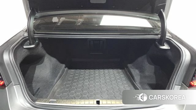 BMW 7 Series (G11) id 4396971 из Кореи 11