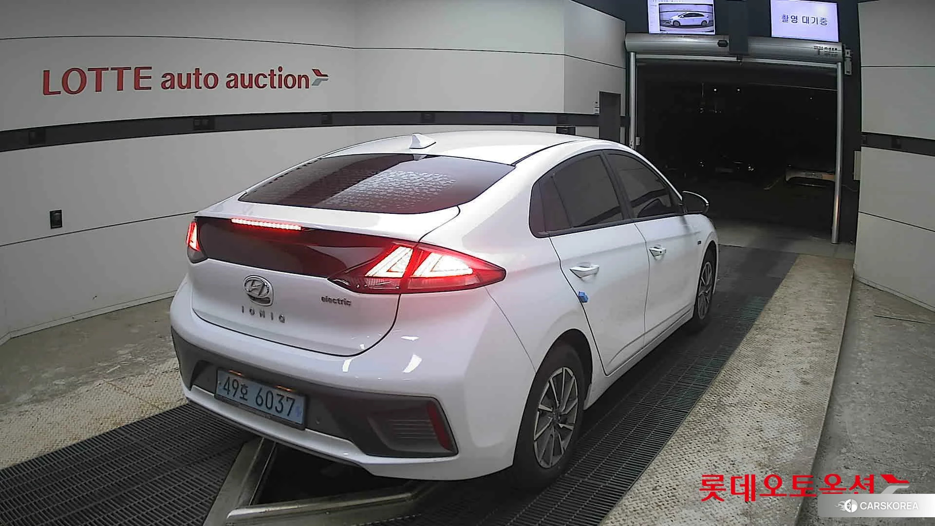 Hyundai IONIQ Electric id 4296832 из Кореи 11