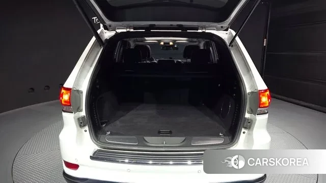 Jeep Grand Cherokee id 3319093 из Кореи 11