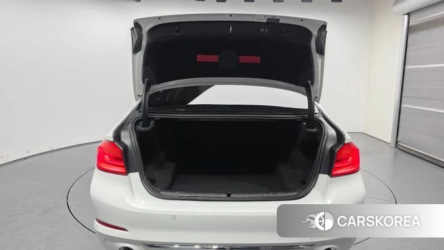 BMW 5 Series (G30) id 3844215 из Кореи 11