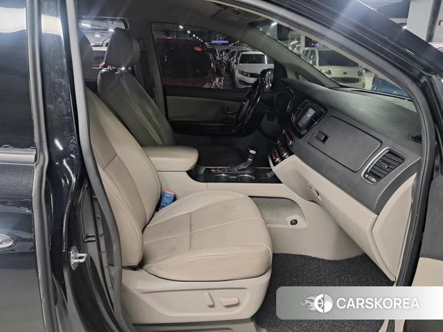 Kia The New Carnival id 4754838 из Кореи 11