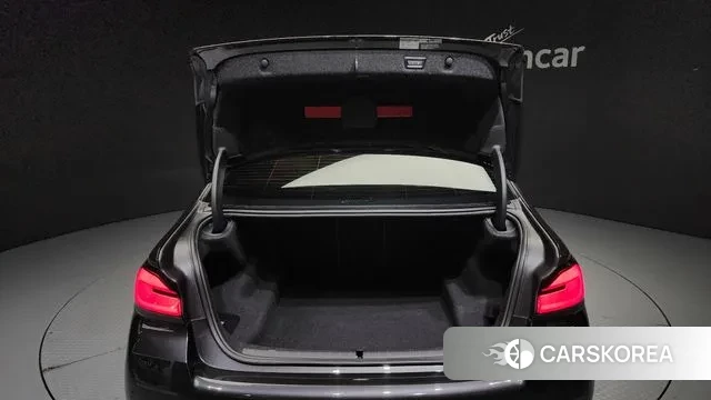 BMW 5 Series (G30) id 3218004 из Кореи 11