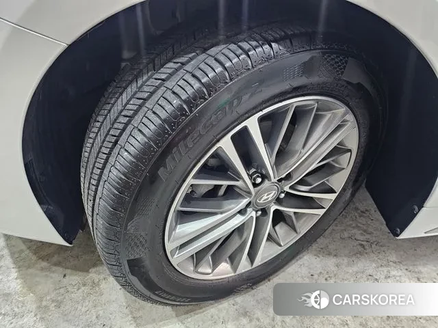 Hyundai Grandeur IG id 3568438 из Кореи 11