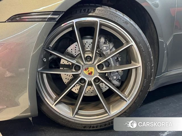 Porsche 911(992) id 4584697 из Кореи 11