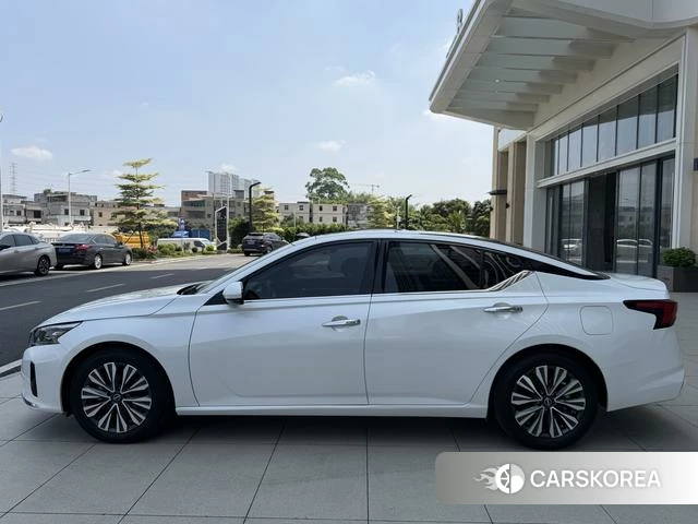 Nissan Teana id 4263904 из Китая 11