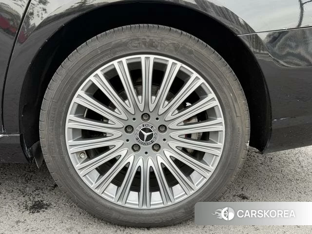 Mercedes-Benz E-class id 4277744 из Китая 11