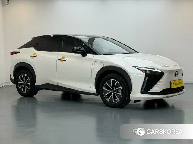 Lexus RZ id 4259766 из Китая 11