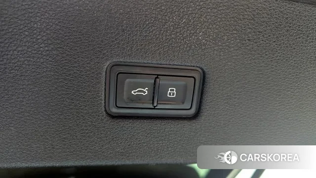 Audi Q8 (4M) id 3587631 из Кореи 11