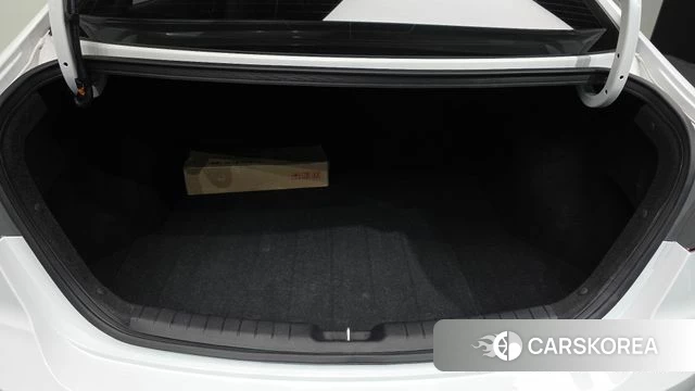 Hyundai Avante AD id 4326061 из Кореи 11