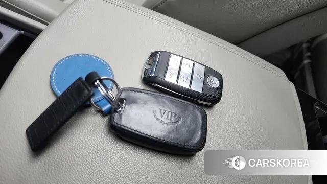 Kia All New Carnival id 3647393 из Кореи 11