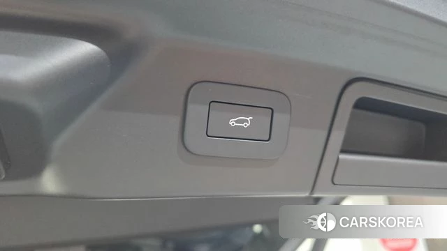 Land Rover Range Rover Velar id 3933626 из Кореи 11