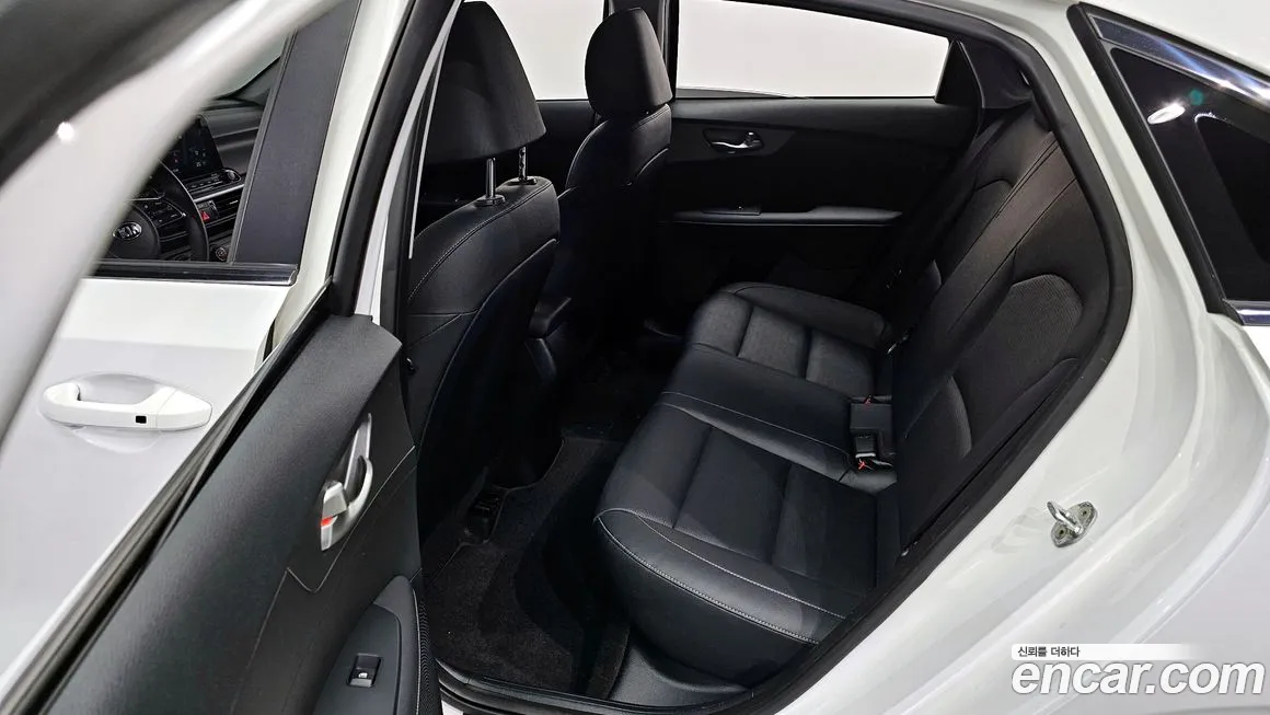 Kia Come New K3 id 1469415 из Кореи 11