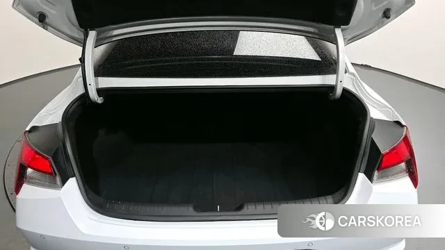 Hyundai Avante Hybrid (CN7) id 3572093 из Кореи 11