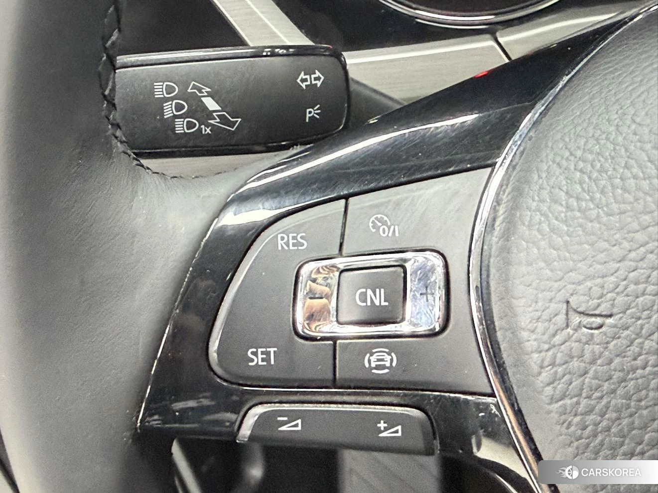 Volkswagen Touran L id 4420988 из Китая 11