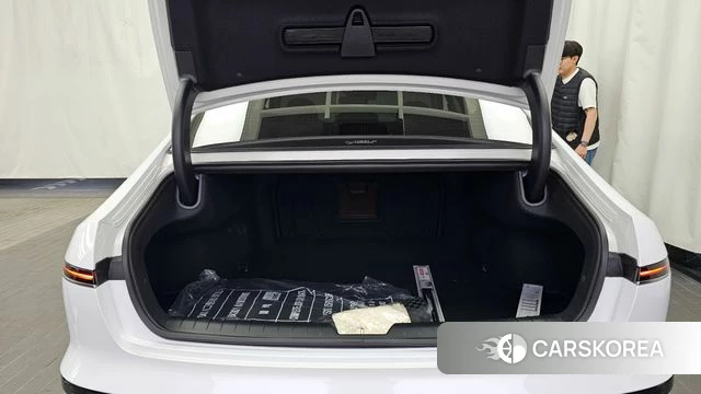 Hyundai Grandeur Hybrid (GN7) id 3858714 из Кореи 11