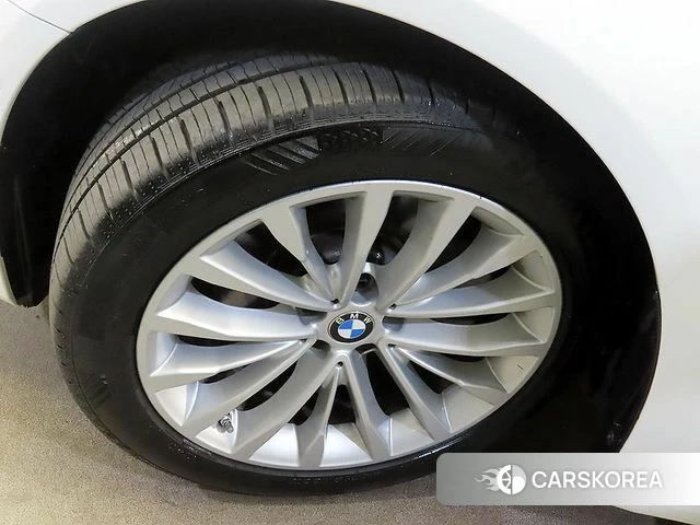 BMW 5 Series (G30) id 4459672 из Кореи 11
