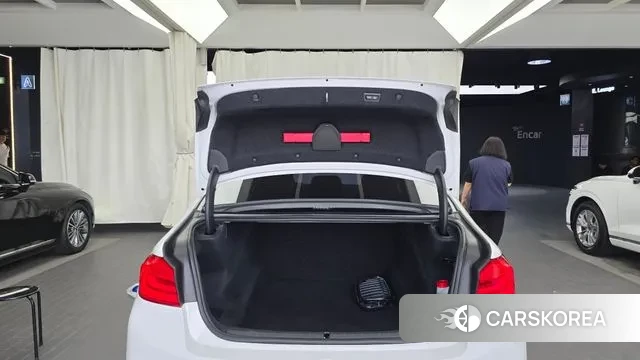 BMW 5 Series (G30) id 3055815 из Кореи 11