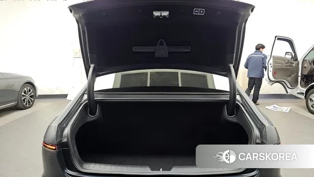 Hyundai Grandeur (GN7) id 3442626 из Кореи 11