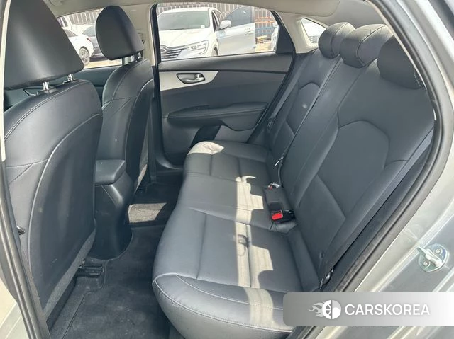 Kia Come New K3 id 3955347 из Кореи 11