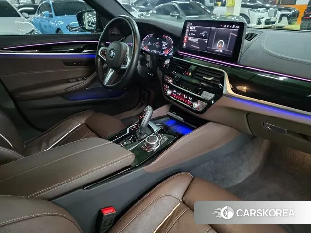 BMW 5 Series (G30) id 3665138 из Кореи 11