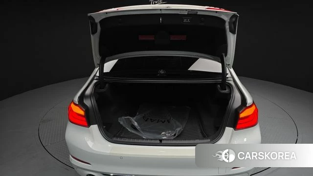 BMW 5 Series (G30) id 3853074 из Кореи 11