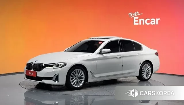 BMW 5 Series (G30) id 3395102 из Кореи 11