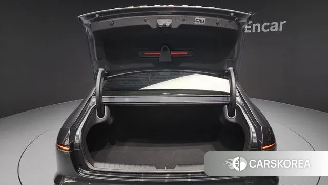 Hyundai Grandeur (GN7) id 3507805 из Кореи 11