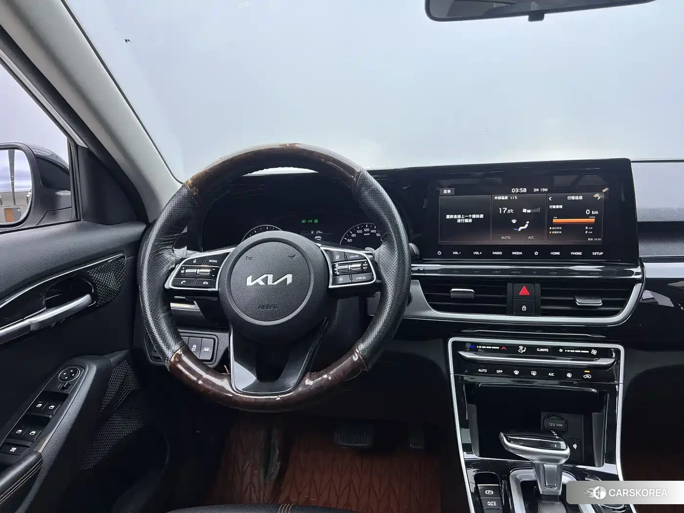 Kia KX3 proud run id 4539355 из Китая 11