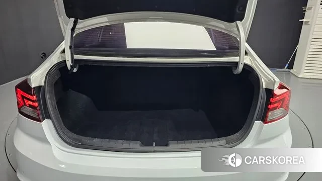 Hyundai The New Avante AD id 3444917 из Кореи 11