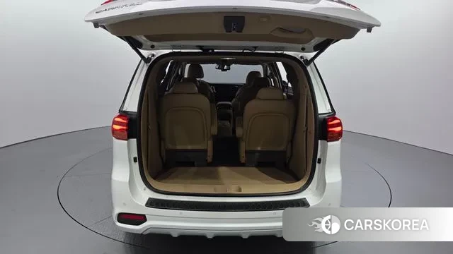 Kia The New Carnival id 3439804 из Кореи 11