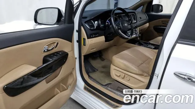 Kia The New Carnival id 2600370 из Кореи 11