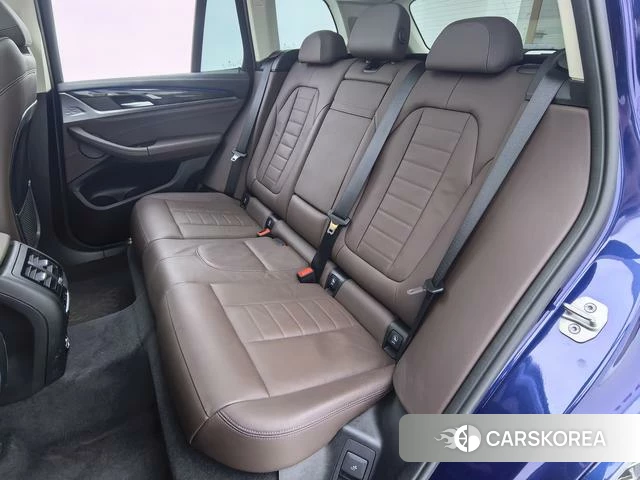 BMW X3 id 4213411 из Китая 11