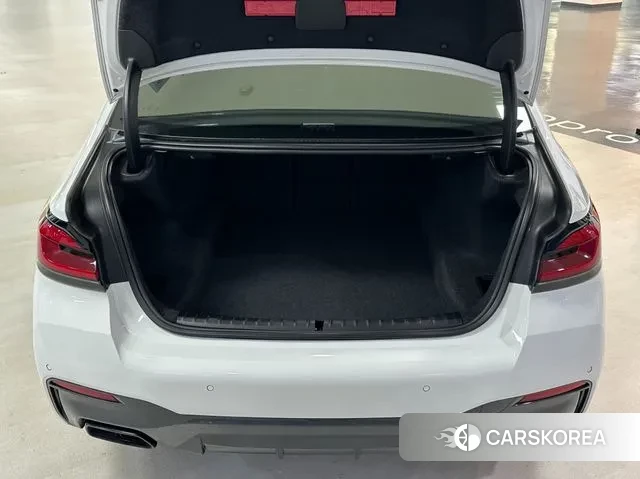 BMW 5 Series (G30) id 3334606 из Кореи 11