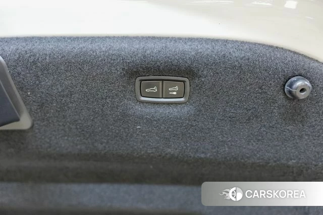 Porsche Taycan id 4529028 из Кореи 11