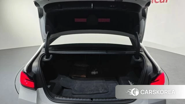 BMW 5 Series (G30) id 3883821 из Кореи 11