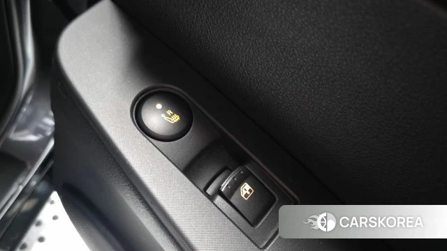 Ssangyong The New Korando Sports id 4574657 из Кореи 11