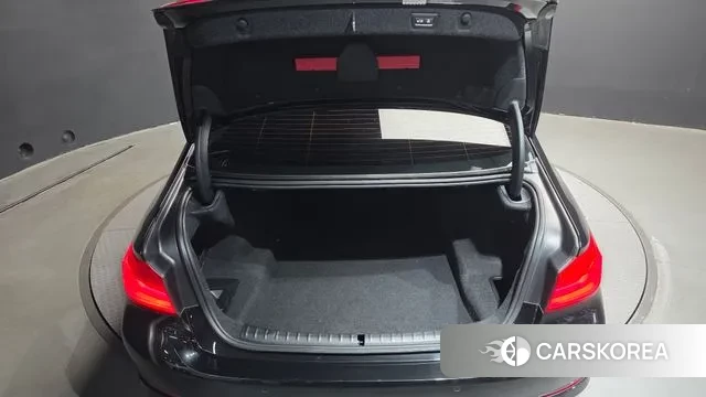 BMW 5 Series (G30) id 3356751 из Кореи 11