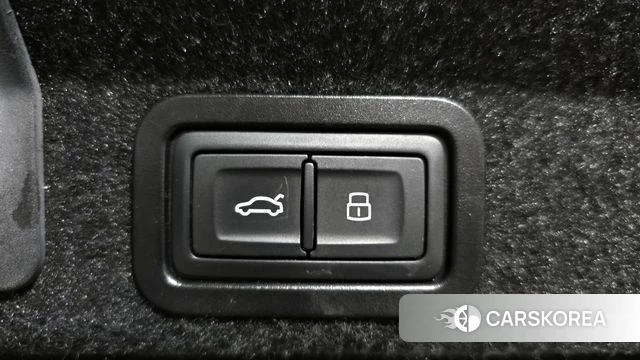 Audi A6 (C8) id 3820354 из Кореи 11